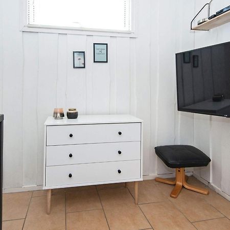 4 Person Holiday Home In Hemmet Bagian luar foto