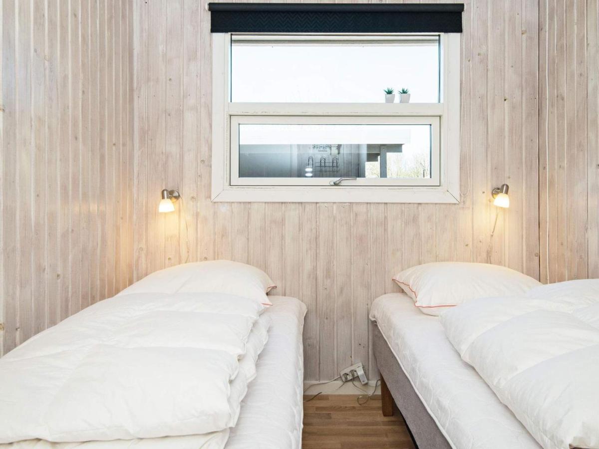 4 Person Holiday Home In Hemmet Bagian luar foto