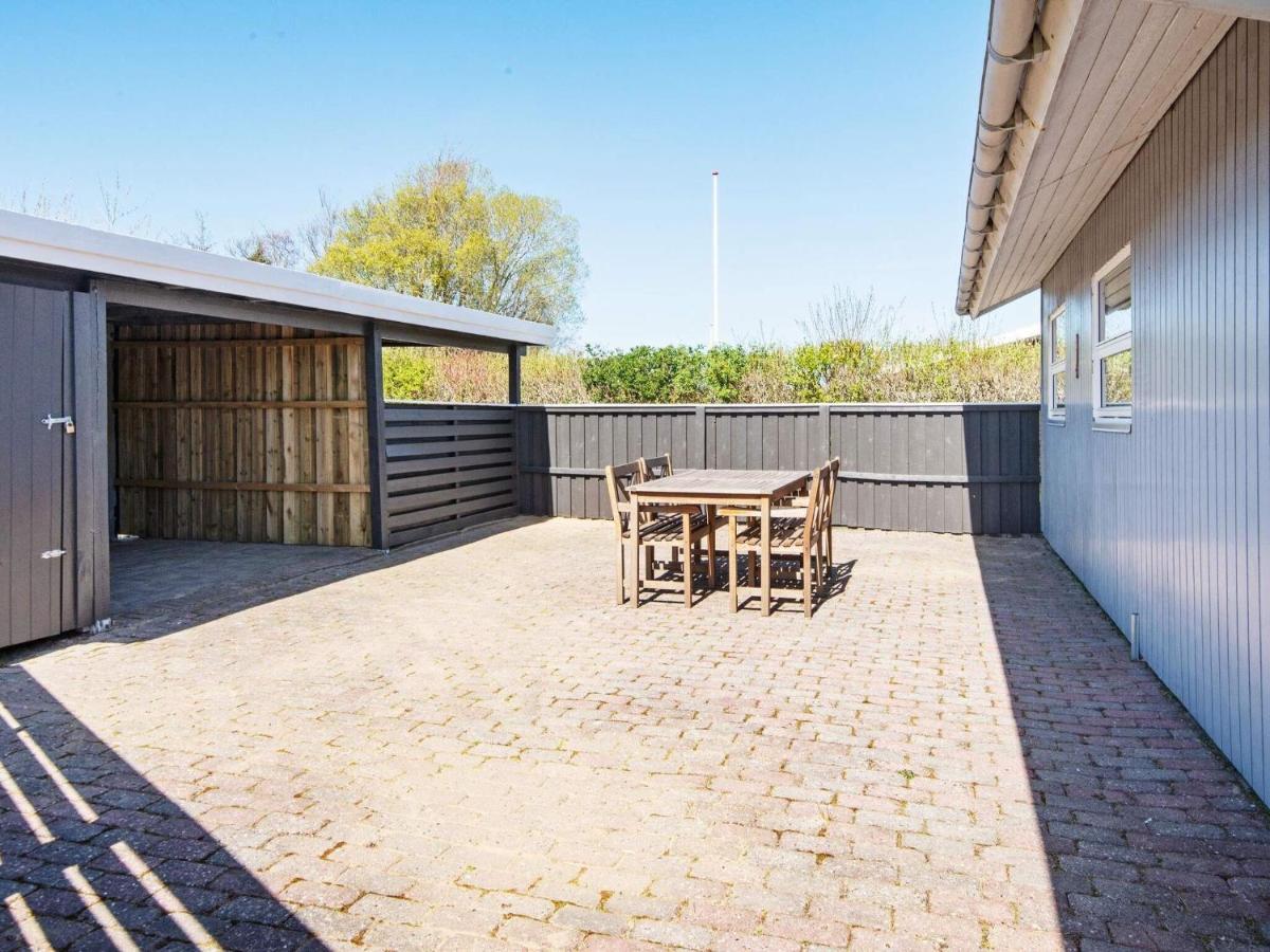 4 Person Holiday Home In Hemmet Bagian luar foto